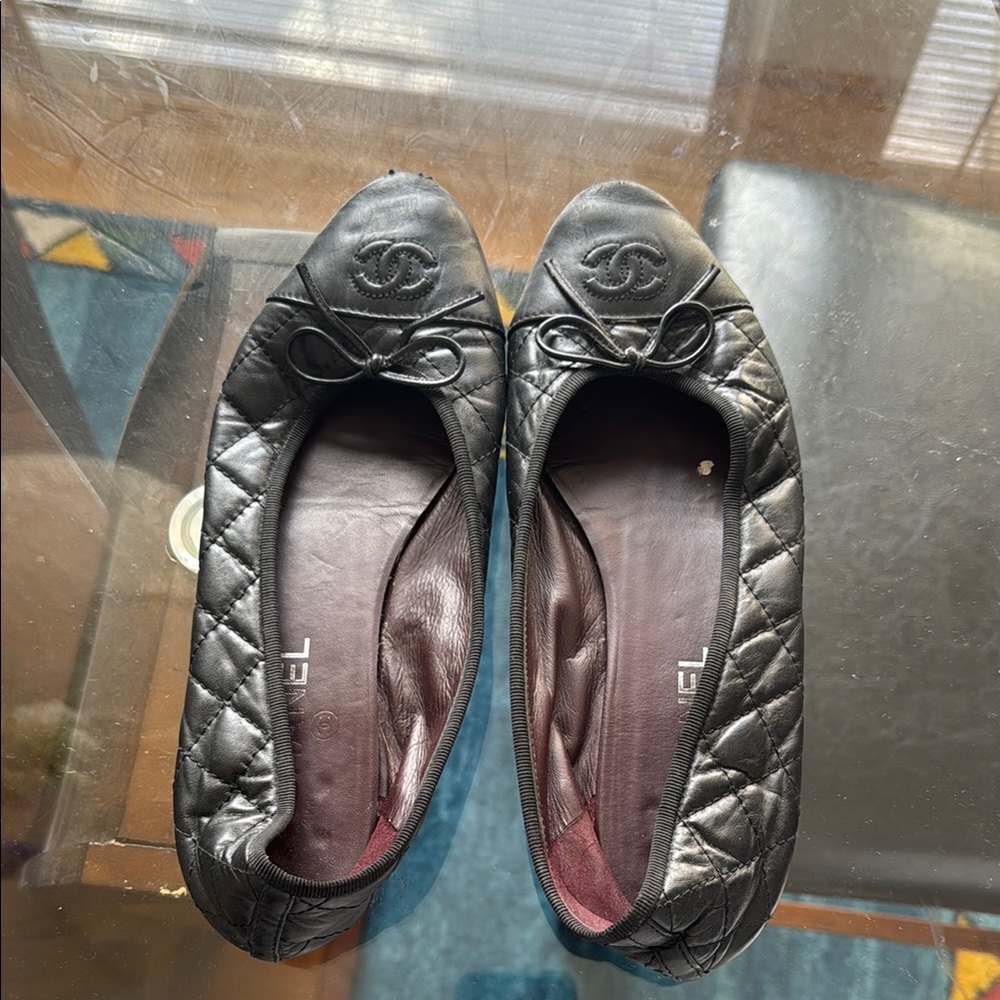 CHANEL Black Quilted Flats with Bow